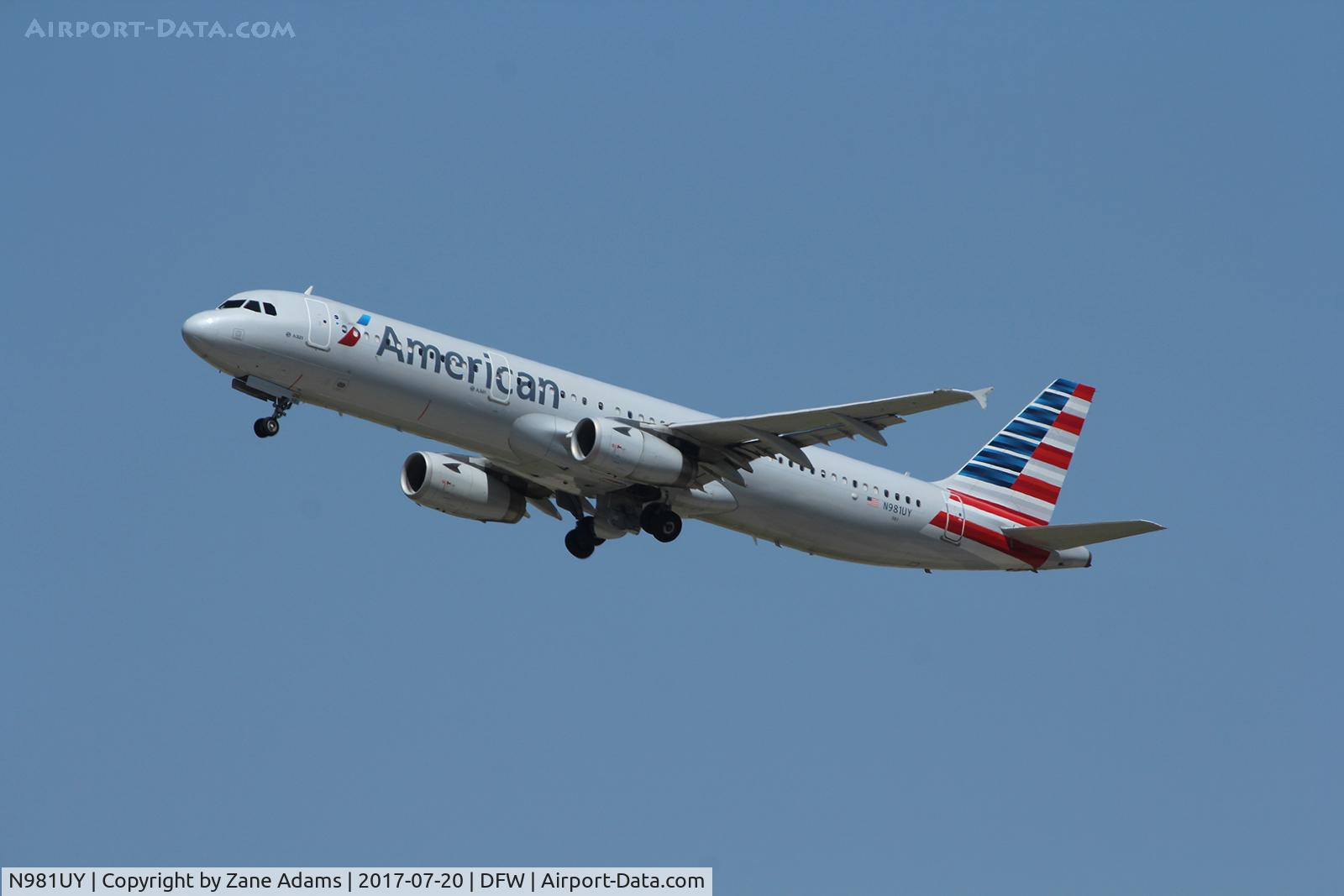 N981UY, 2013 Airbus A321-231 C/N 5800, At DFW Airport