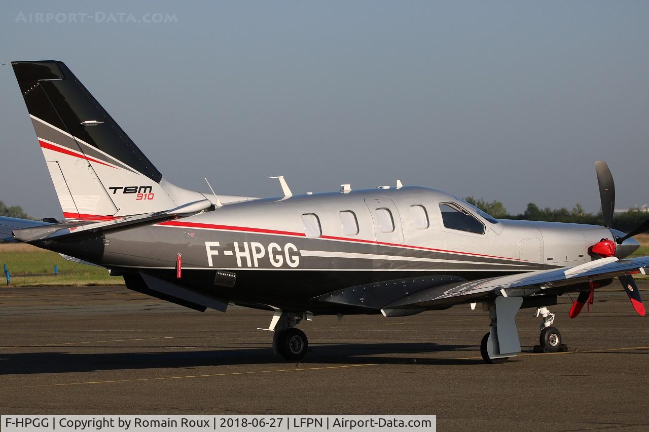 F-HPGG, 2017 Socata TBM-700 (930) C/N 1193, Parked