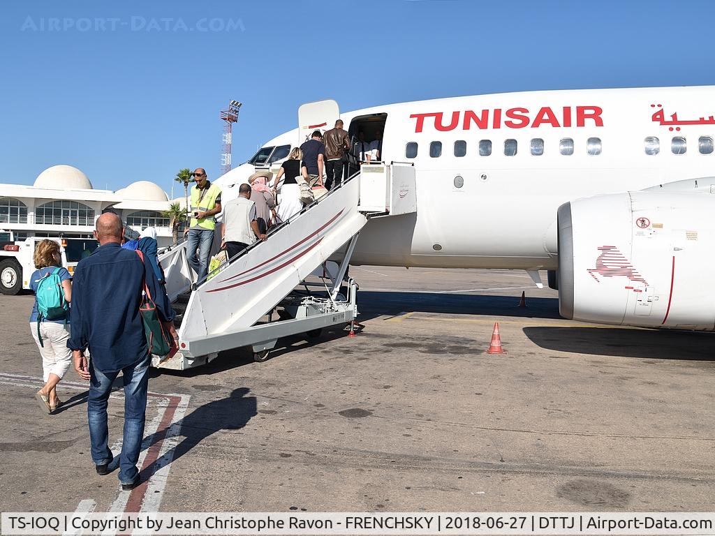 TS-IOQ, 2000 Boeing 737-6H3 C/N 29501, 