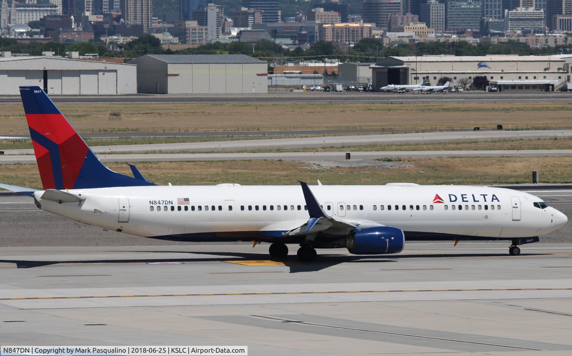 N847DN, 2015 Boeing 737-932/ER C/N 31958, Boeing 737-900ER
