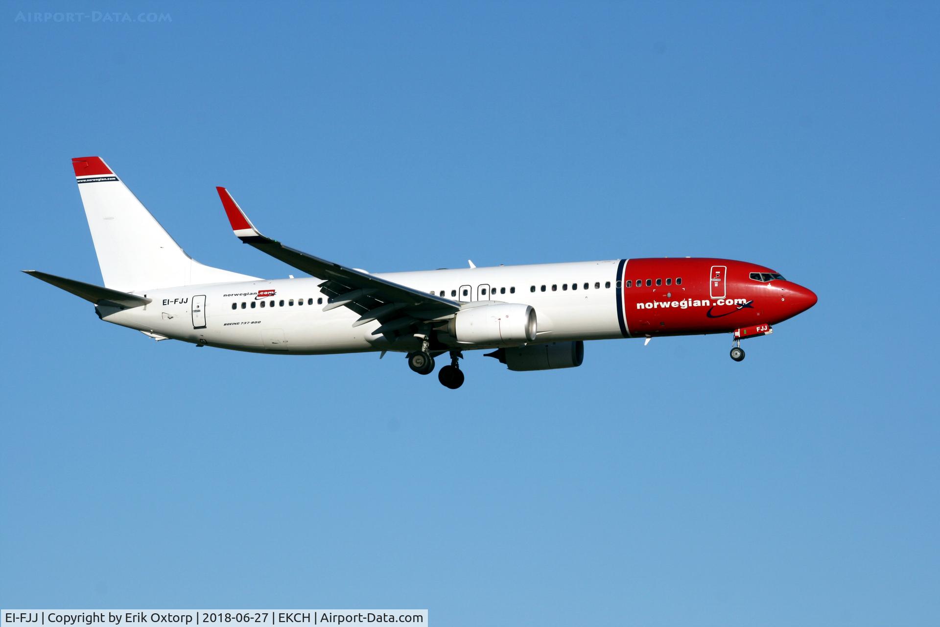 EI-FJJ, 2016 Boeing 737-8JP C/N 41148, EI-FJJ landing rw 22L