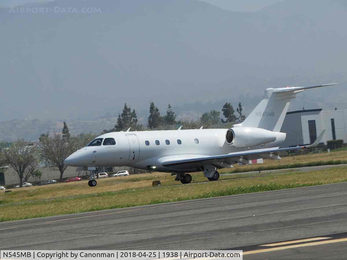 N545MB, 2016 Embraer EMB-545 Legacy 450 C/N 55010012, Landing