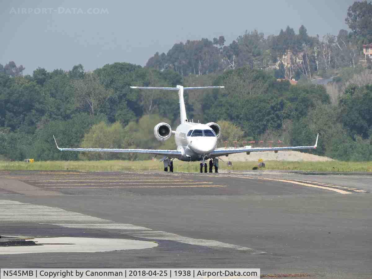 N545MB, 2016 Embraer EMB-545 Legacy 450 C/N 55010012, Taxiing