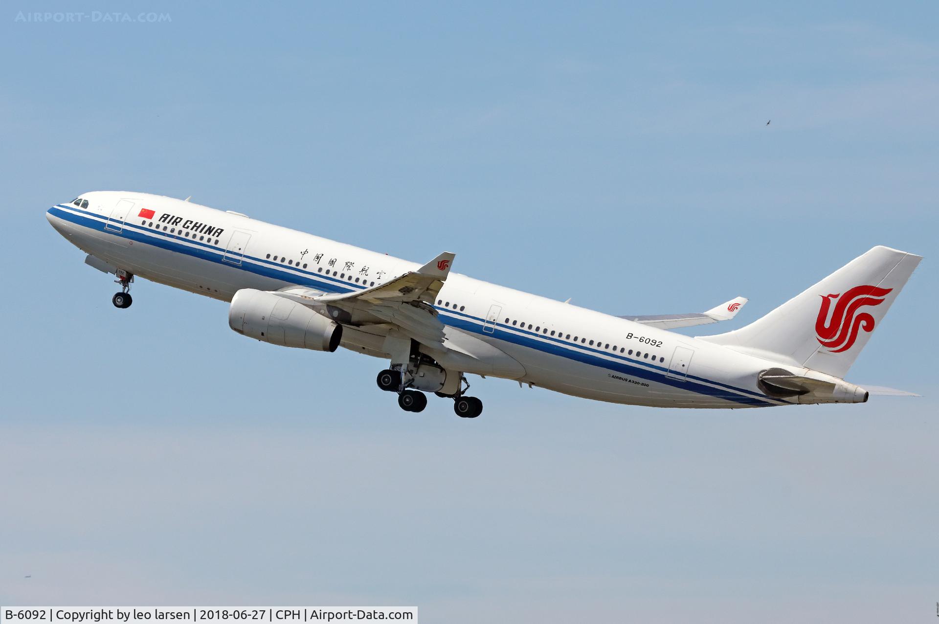 B-6092, 2007 Airbus A330-243 C/N 873, Copenhagen 27.6.2018 T/O R-22R
