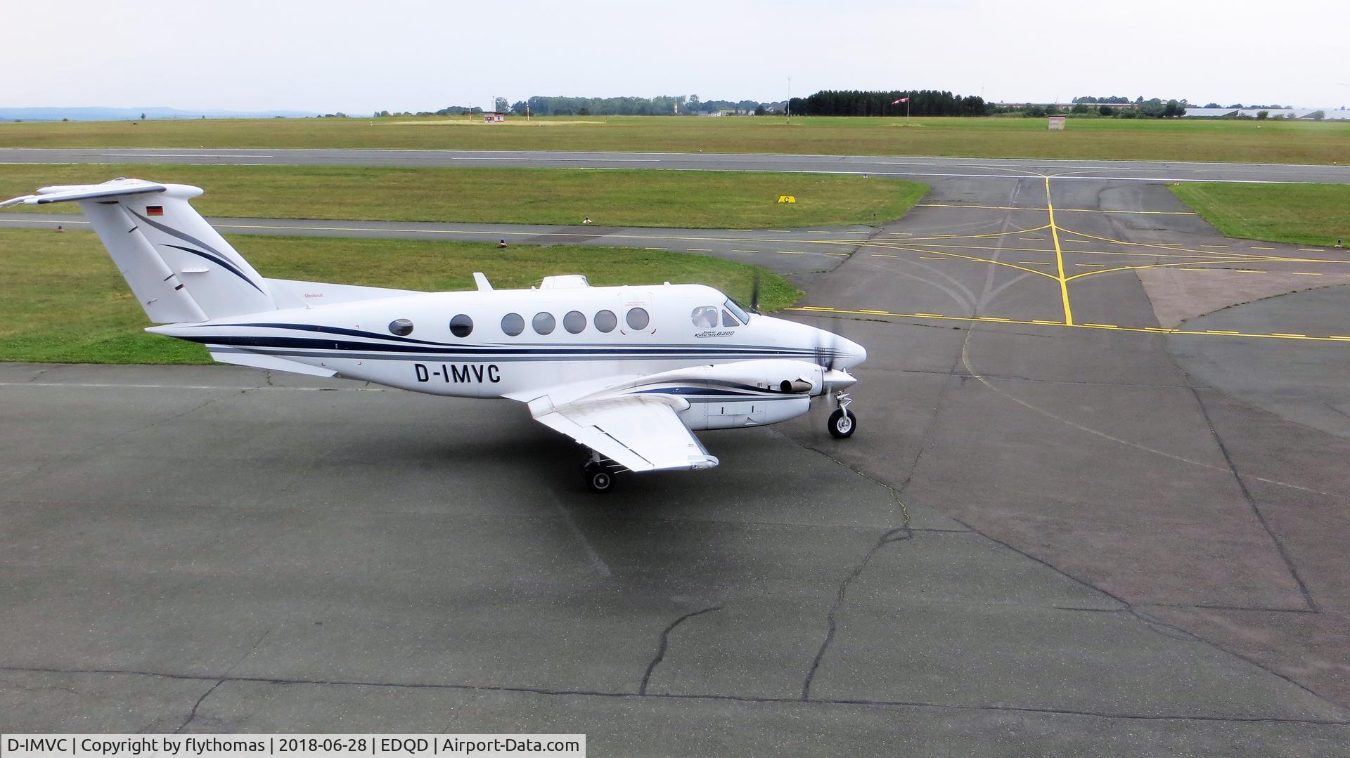 D-IMVC, 2000 Raytheon B200 King Air C/N BB-1741, D-IMVC Bayreuth Airport, Bindlacher Berg