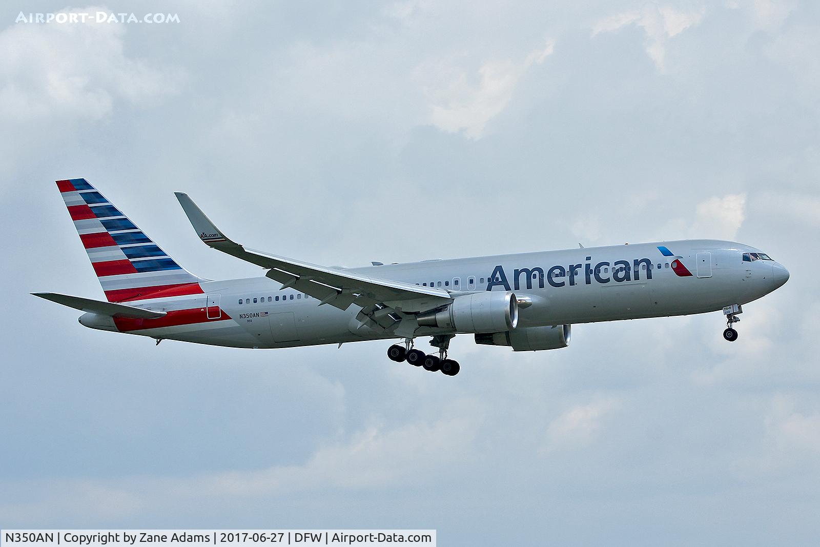 N350AN, 2003 Boeing 767-323/ER C/N 33089, At DFW Airport