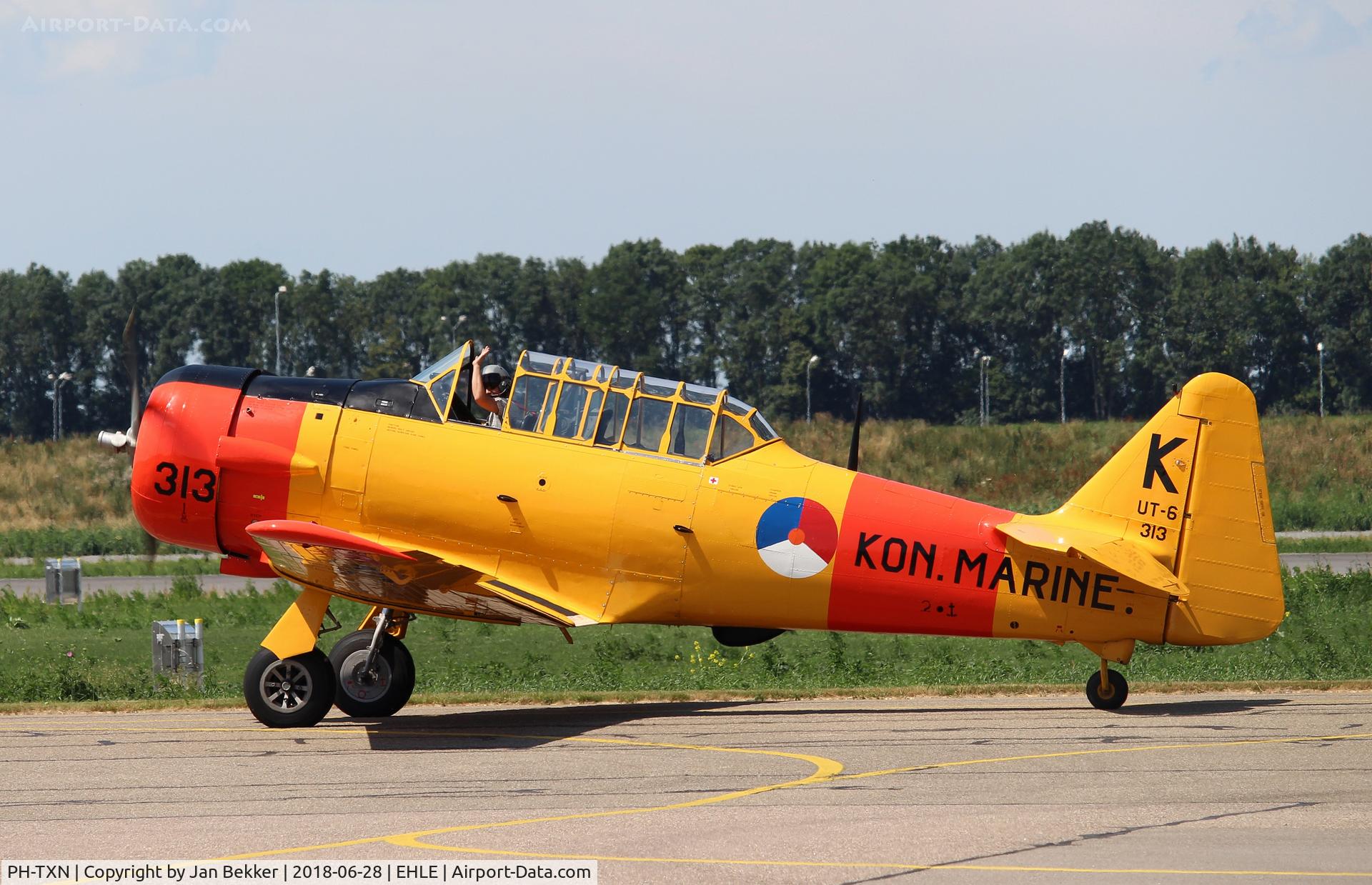 PH-TXN, 1941 North American AT-6A Texan C/N 78-6821, Lelystad Airport