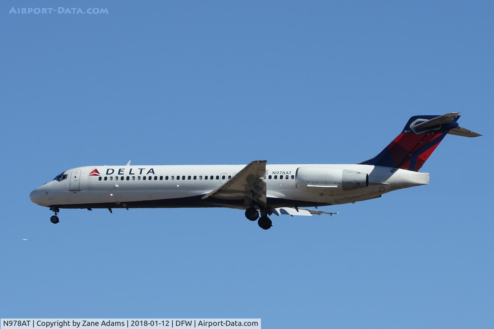 N978AT, 2002 Boeing 717-200 C/N 55037, At DFW Airport