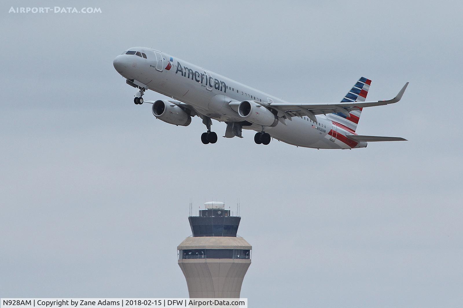 N928AM, 2017 Airbus A321-231 C/N 7515, At DFW Airport