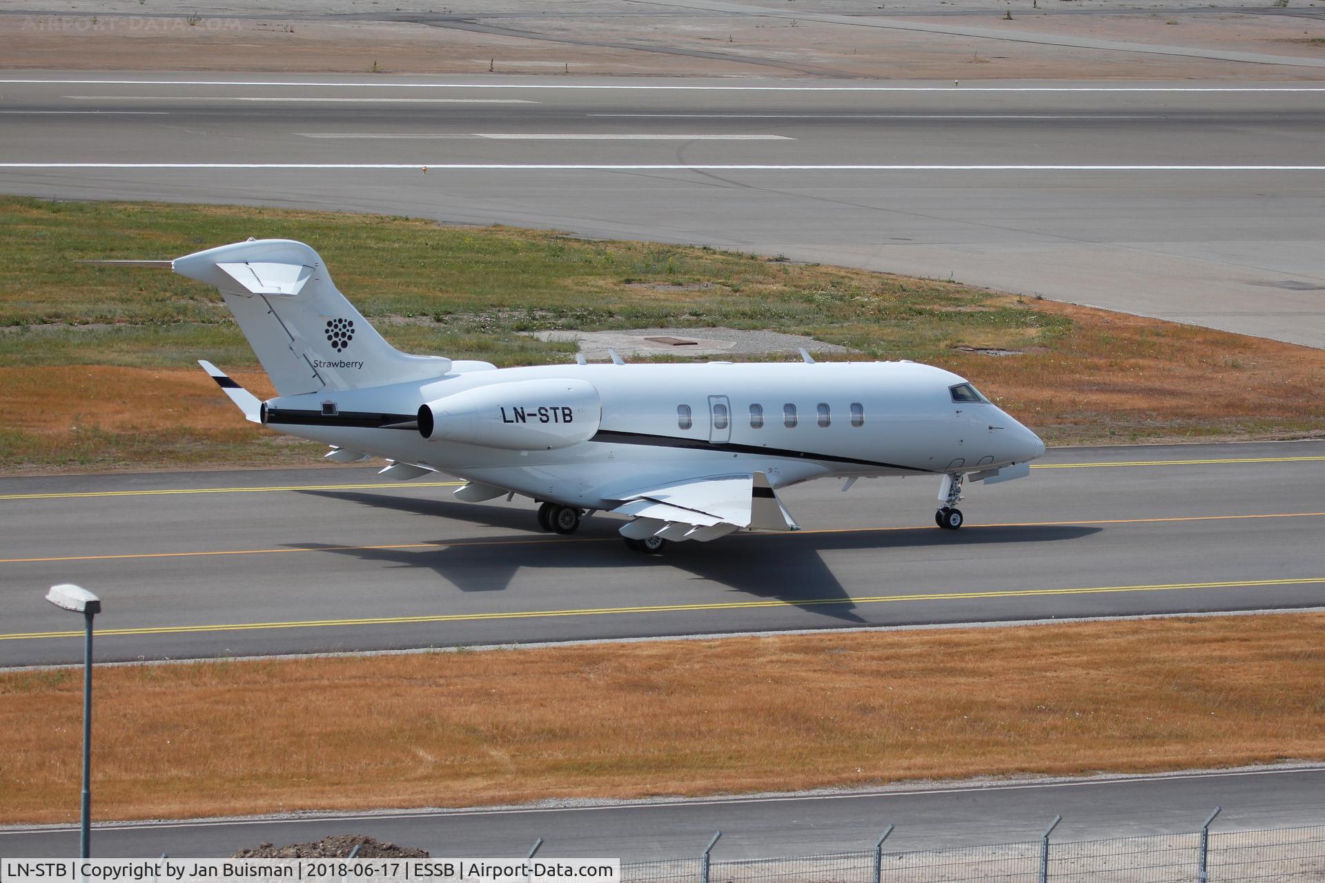 LN-STB, 2016 Bombardier Challenger 350 (BD-100-1A10) C/N 20639, Sundt Air