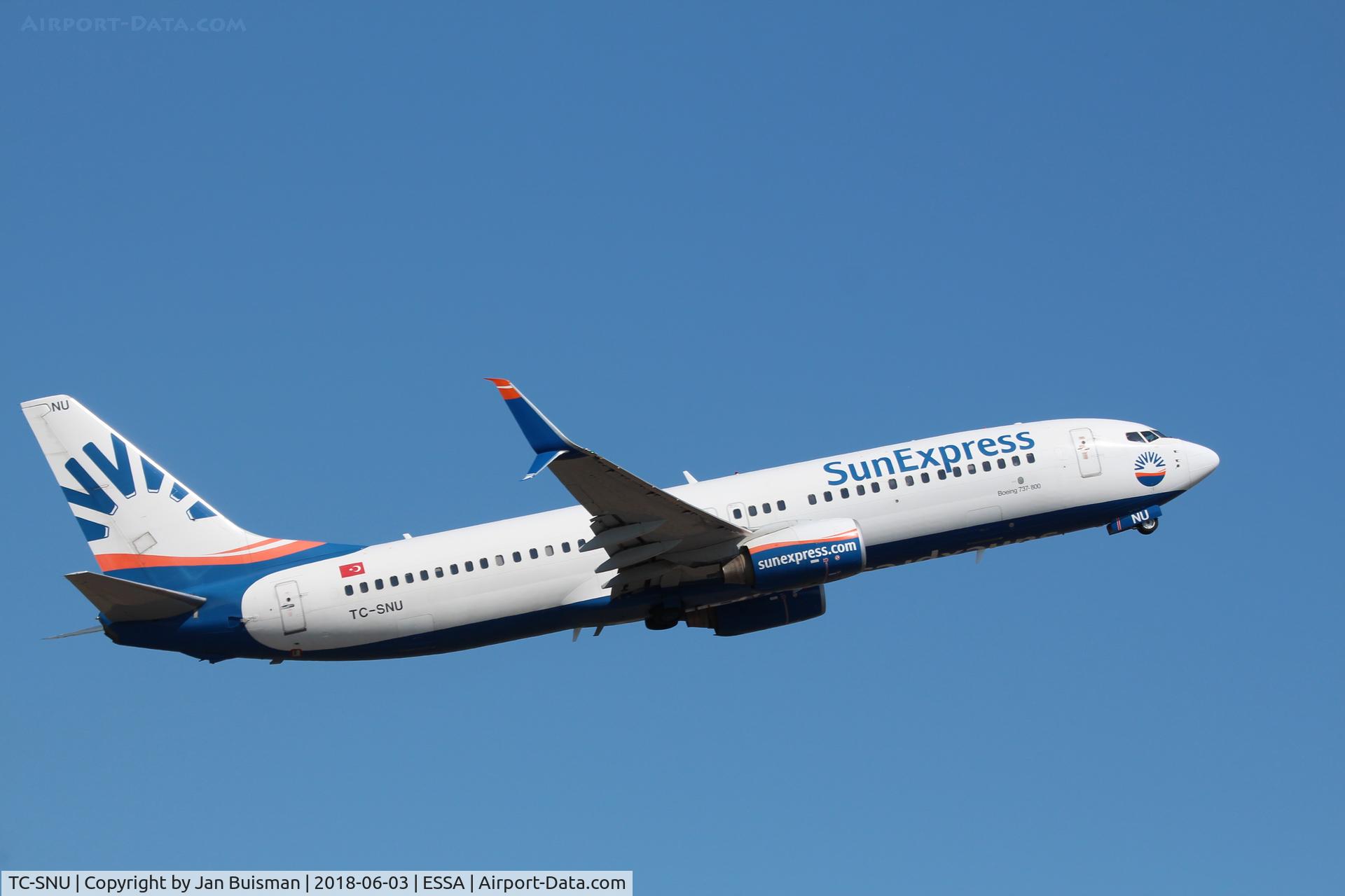 TC-SNU, 2010 Boeing 737-8HC C/N 40756, SunExpress