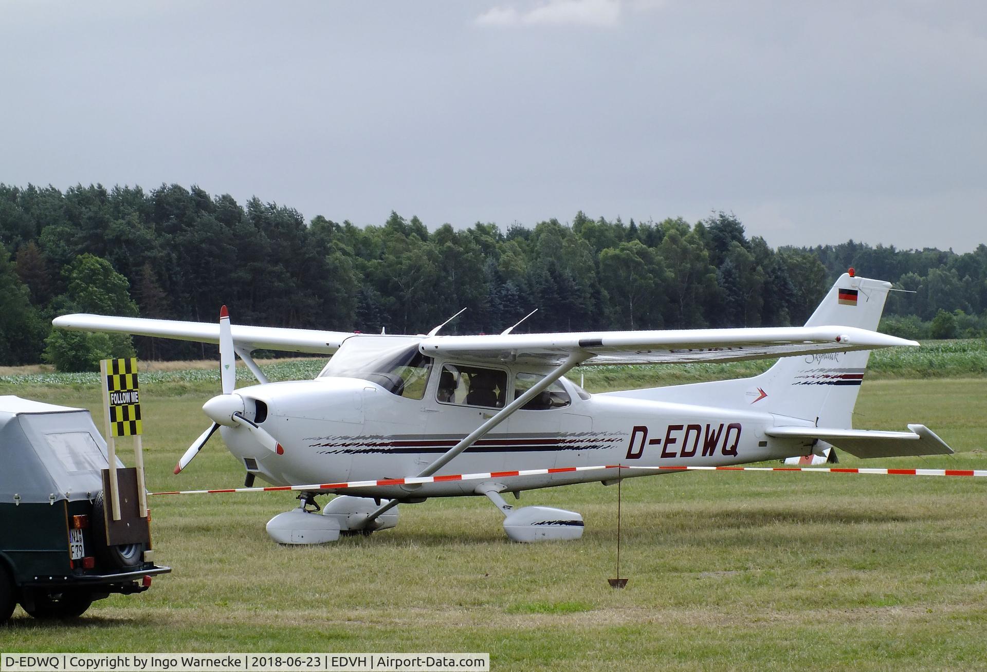 D-EDWQ, Cessna 172R C/N 17280536, Cessna 172R at Hodenhagen airfield