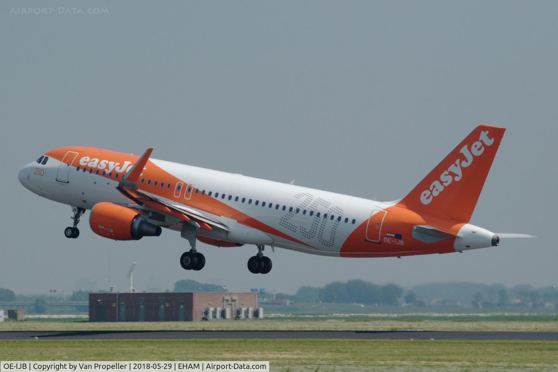 OE-IJB, 2015 Airbus A320-214 C/N 6572, EasyJet Airbus A320-214 taking off from Schiphol airport, the Netherlands, 2018. The airline's 250th Airbus.