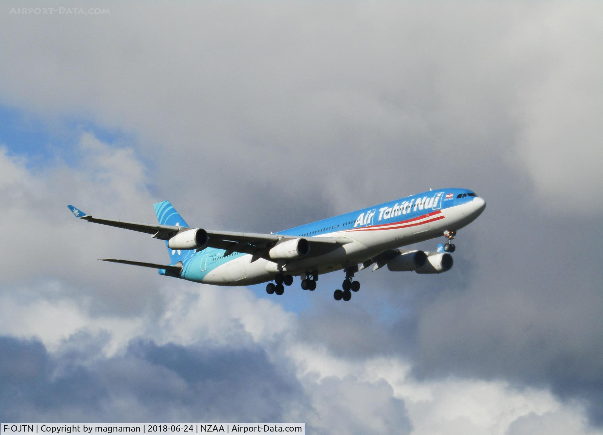 F-OJTN, 2001 Airbus A340-313 C/N 395, short finals