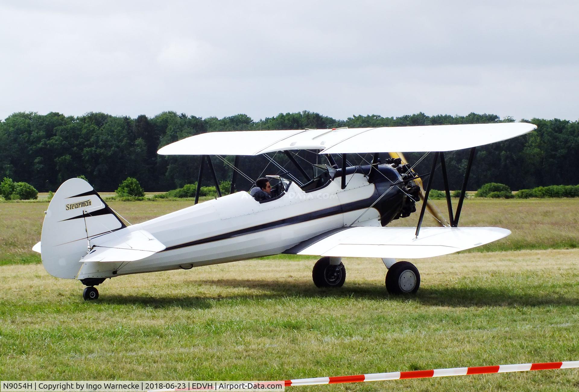 N9054H, 1943 Boeing E75 C/N 758778, Boeing (Stearman) E75 / PT-13 at the 2018 OUV-Meeting at Hodenhagen airfield