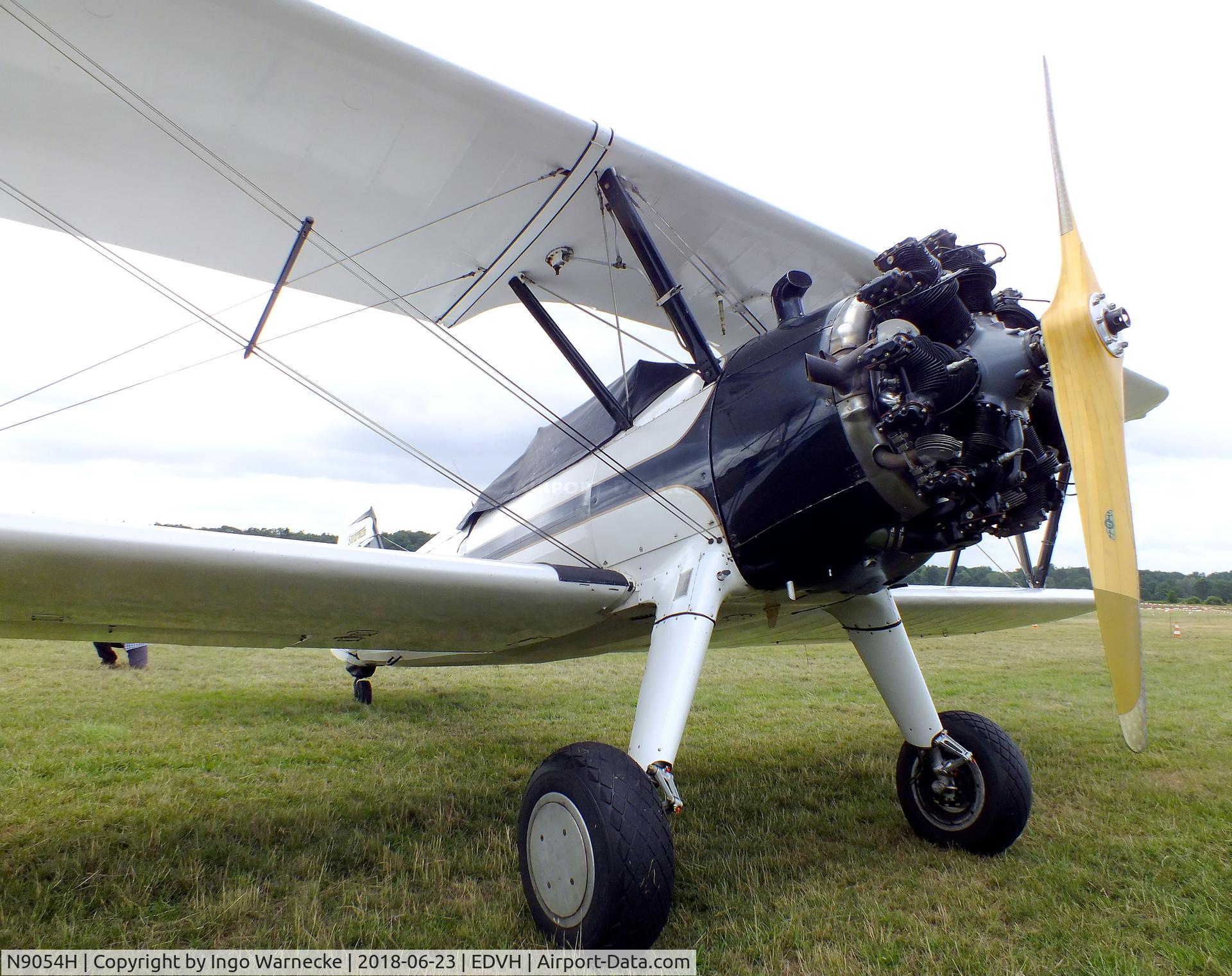 N9054H, 1943 Boeing E75 C/N 758778, Boeing (Stearman) E75 / PT-13 at the 2018 OUV-Meeting at Hodenhagen airfield