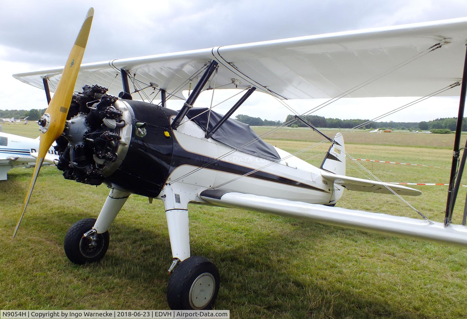 N9054H, 1943 Boeing E75 C/N 758778, Boeing (Stearman) E75 / PT-13 at the 2018 OUV-Meeting at Hodenhagen airfield