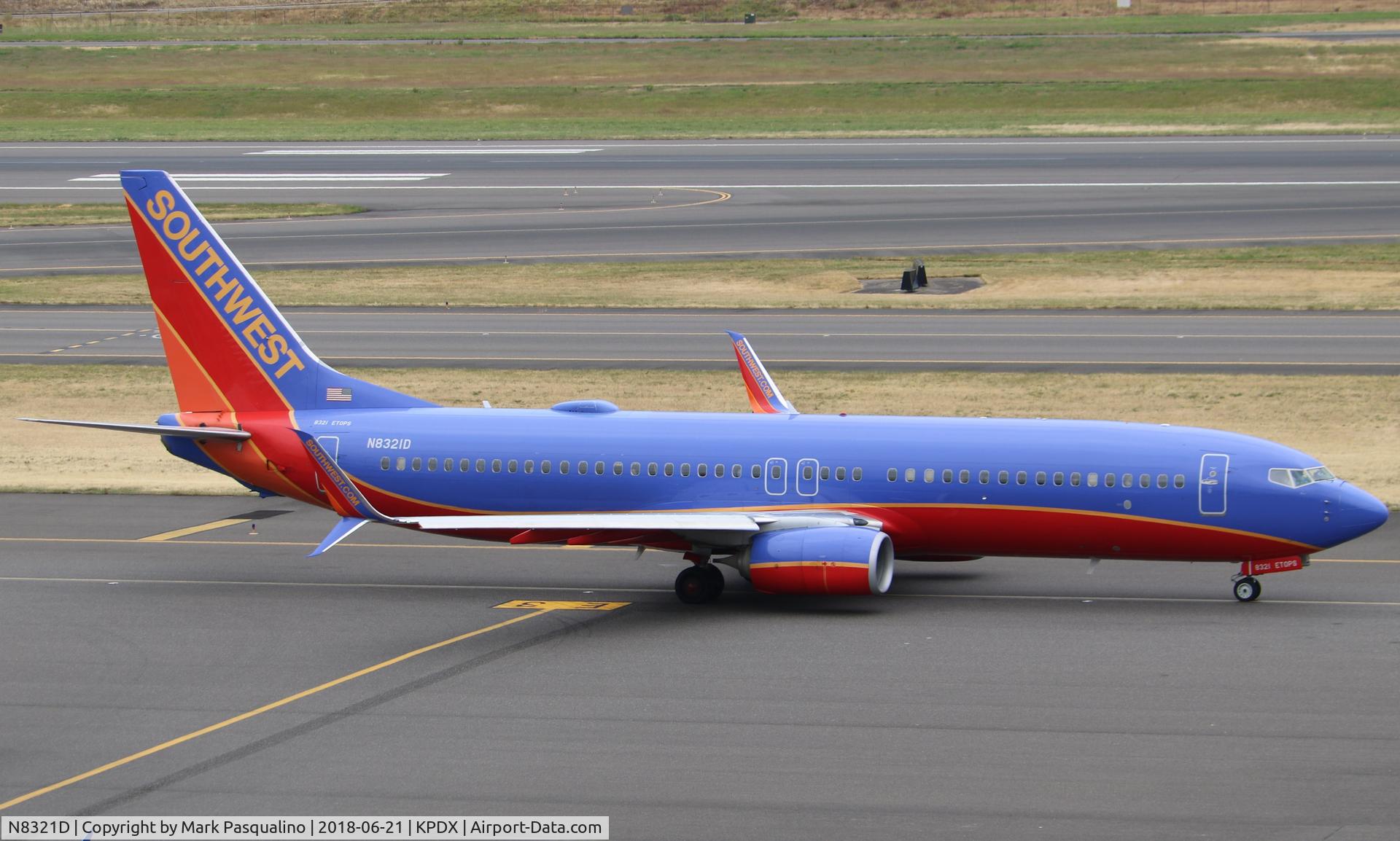 N8321D, 2012 Boeing 737-8H4 C/N 36687, Boeing 737-800
