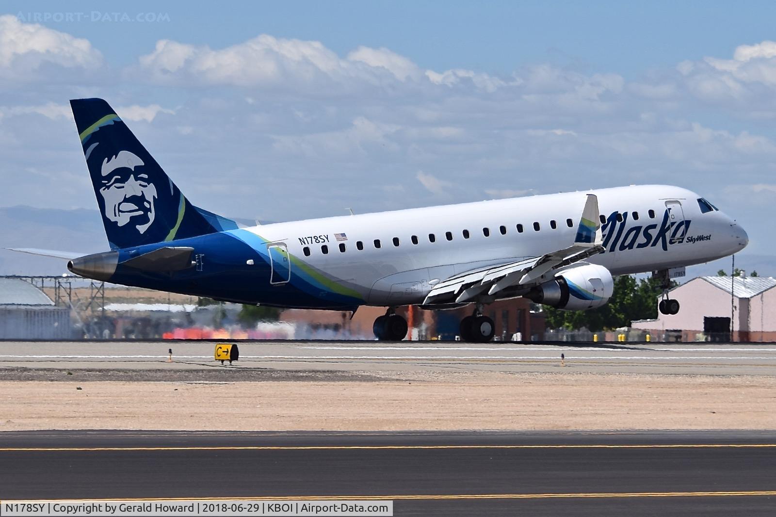 N178SY, 2016 Embraer 175LR (ERJ-170-200LR) C/N 17000555, Landing roll out on RWY 28R.