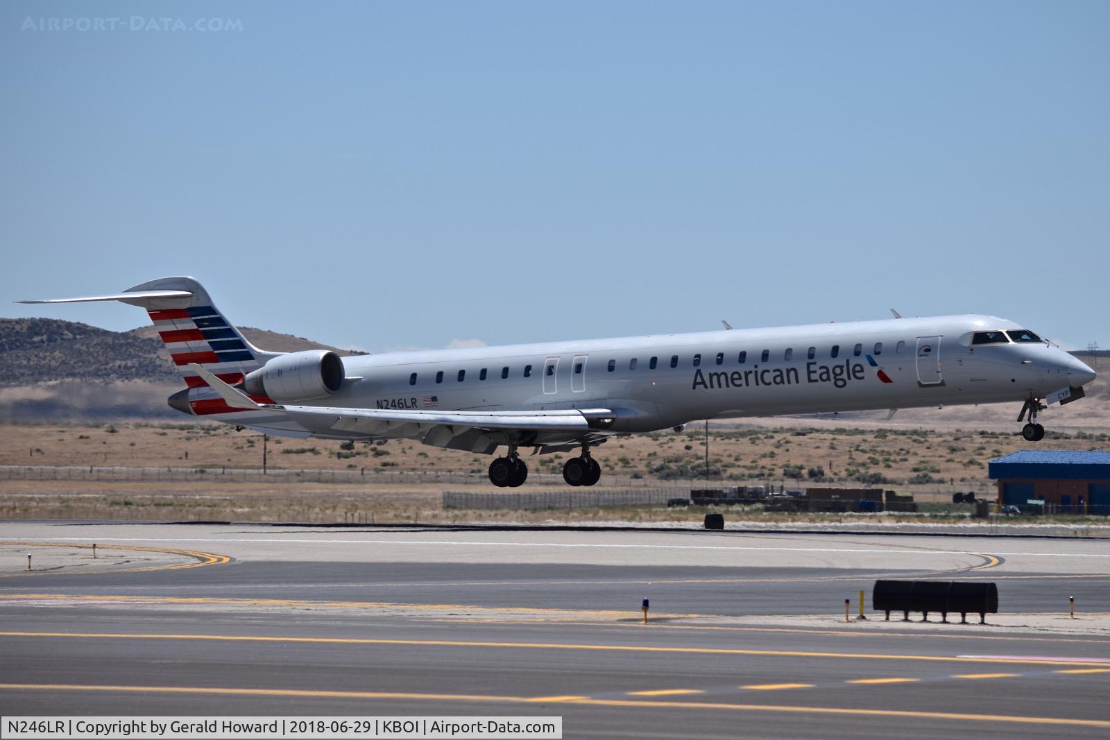 N246LR, 2009 Bombardier CRJ-900LR (CL-600-2D24) C/N 15239, Landing RWY 28R.
