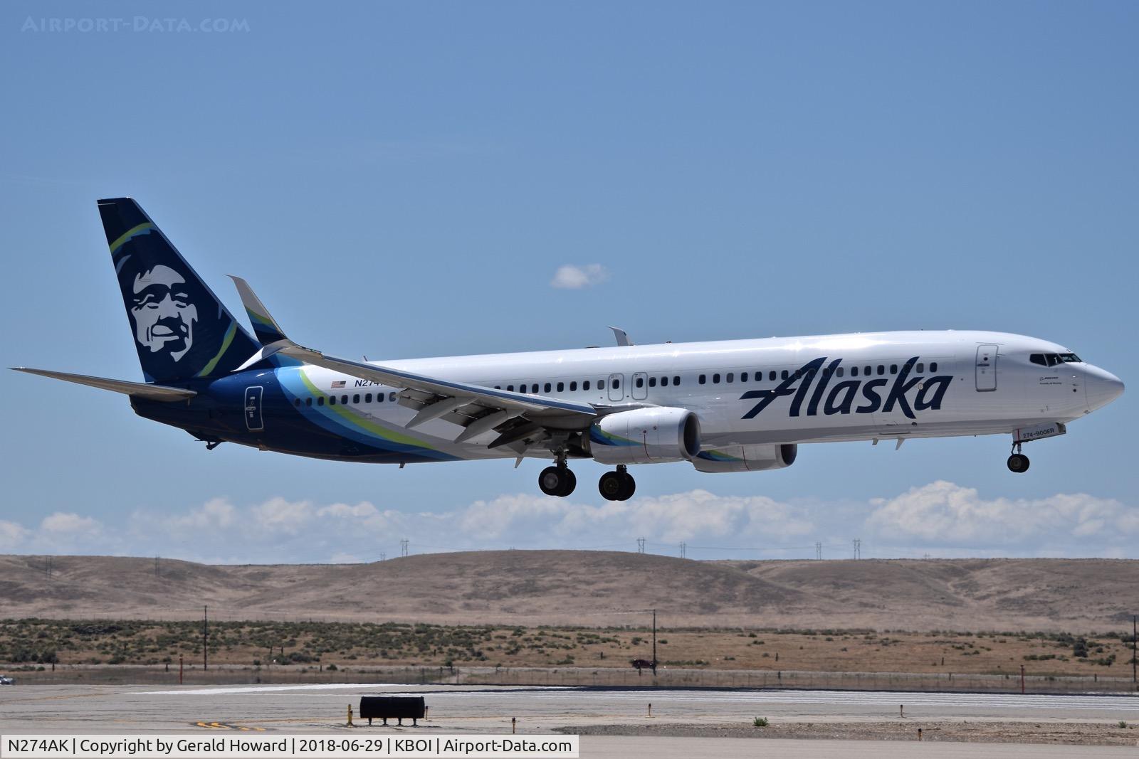 N274AK, 2017 Boeing 737-990/ER C/N 61555, Landing RWY 28R.
