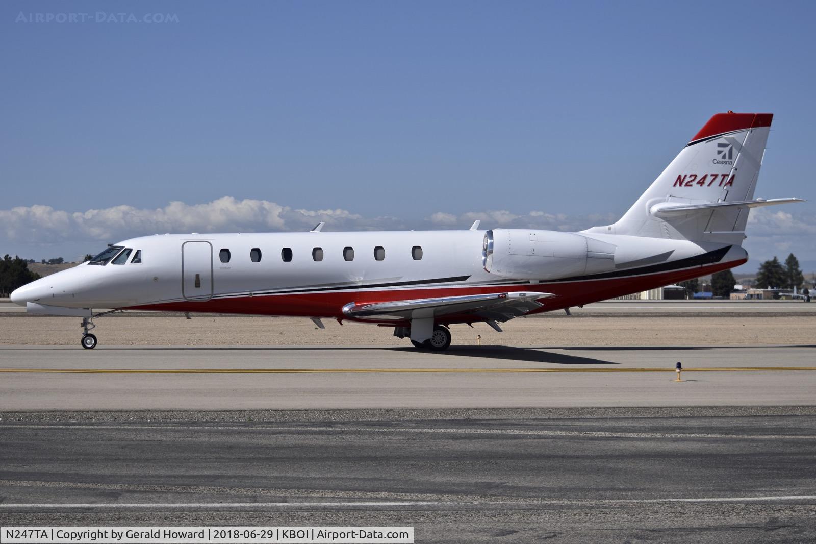 N247TA, 2007 Cessna 680 Citation Sovereign C/N 680-0131, Taxiing on Alpha.