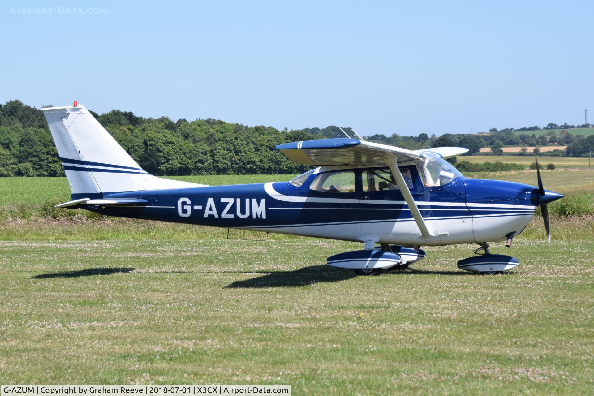 G-AZUM, 1972 Reims F172L Skyhawk C/N 0863, Just landed at Northrepps.