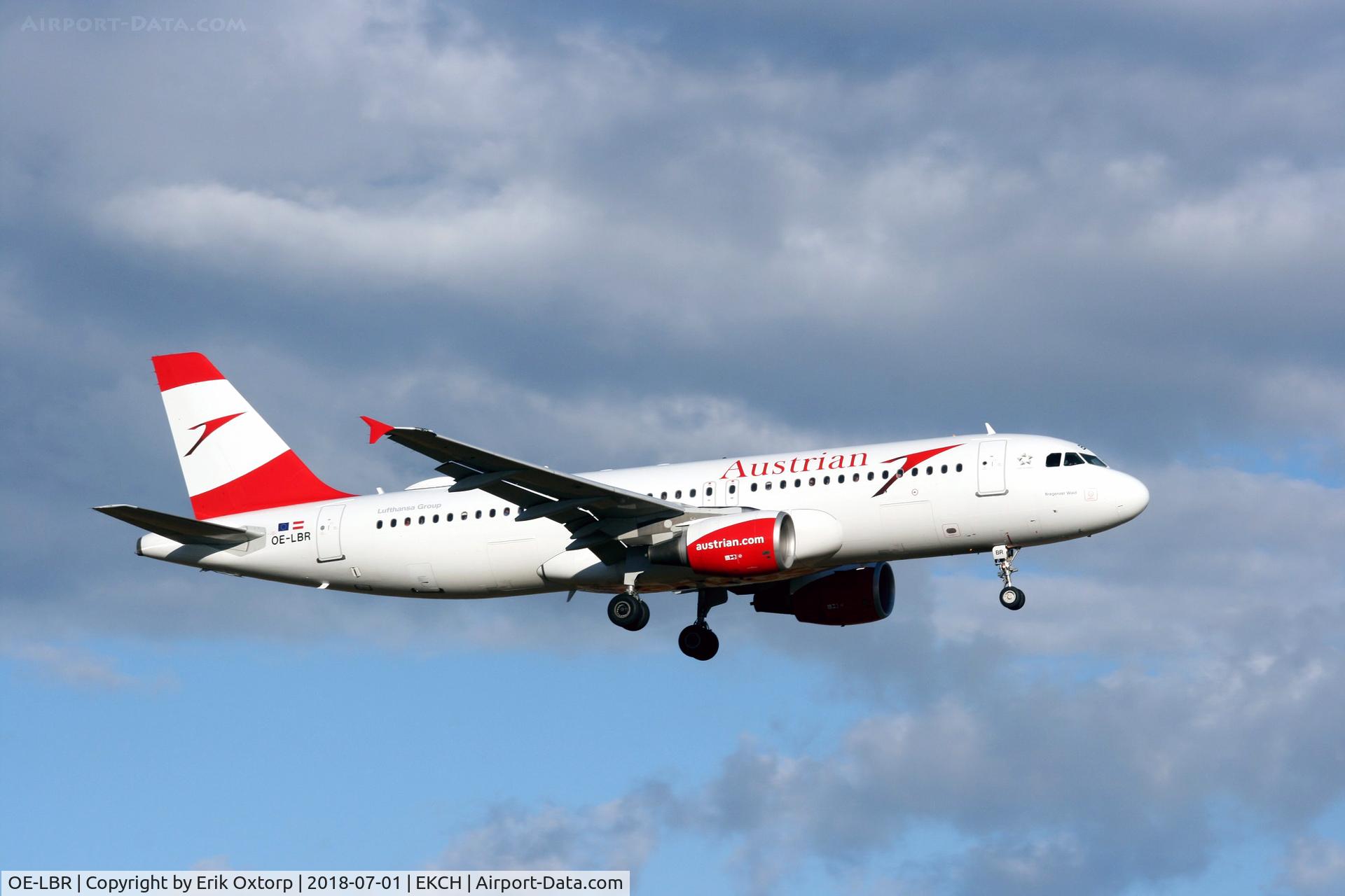OE-LBR, 2000 Airbus A320-214 C/N 1150, OE-LBR landing rw 22L