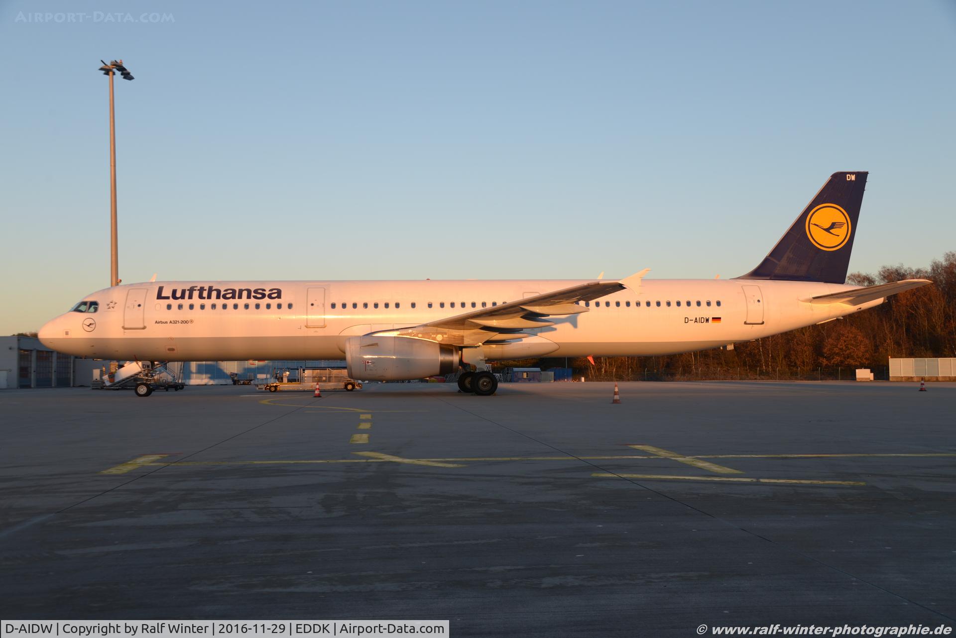 D-AIDW, 2014 Airbus A321-231 C/N 6415, Airbus A321-231 - LH DLH Lufthansa - 6415 - D-AIDW - 29.11.2016 - CGN