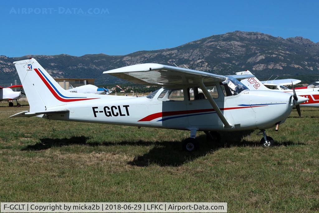 F-GCLT, Reims F172N Skyhawk C/N 1894, Parked
