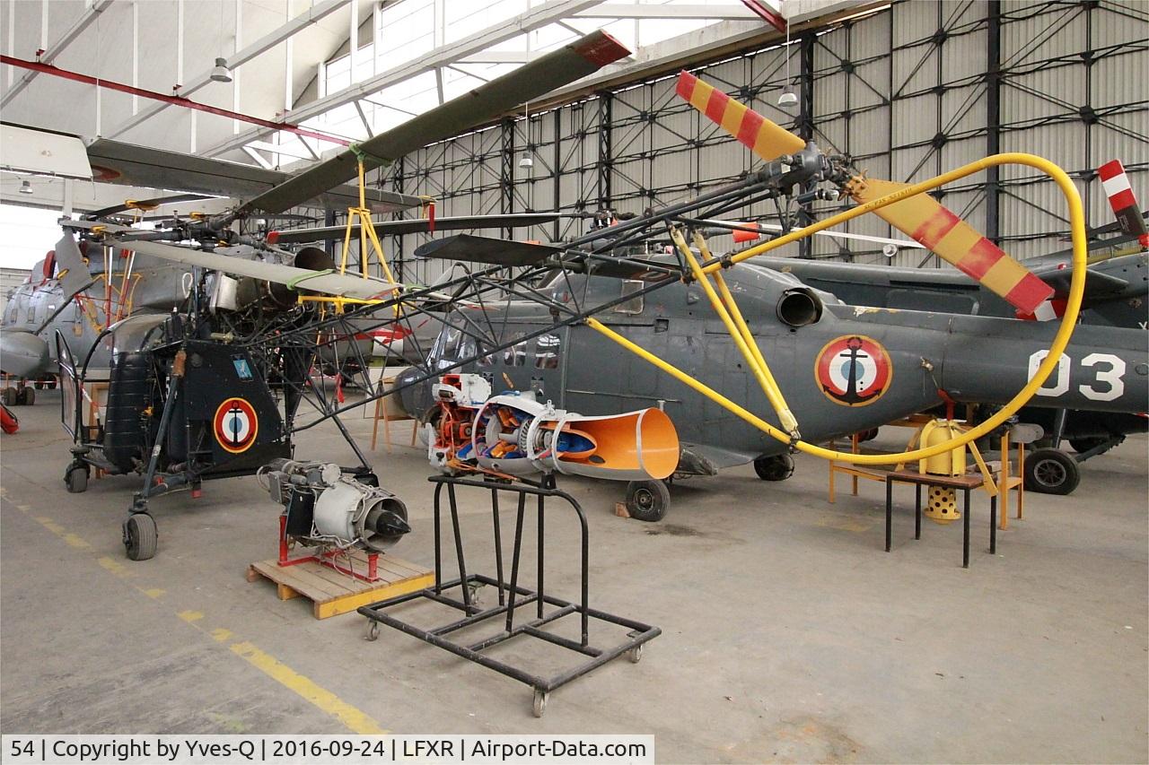 54, Sud SE-3130 Alouette II C/N 1054, Sud SE-3130 Alouette II, Rochefort-Soubise airport (LFXR)