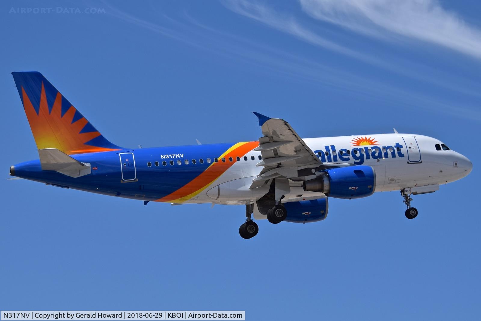 N317NV, 2005 Airbus A319-111 C/N 2477, Departing BOI.
