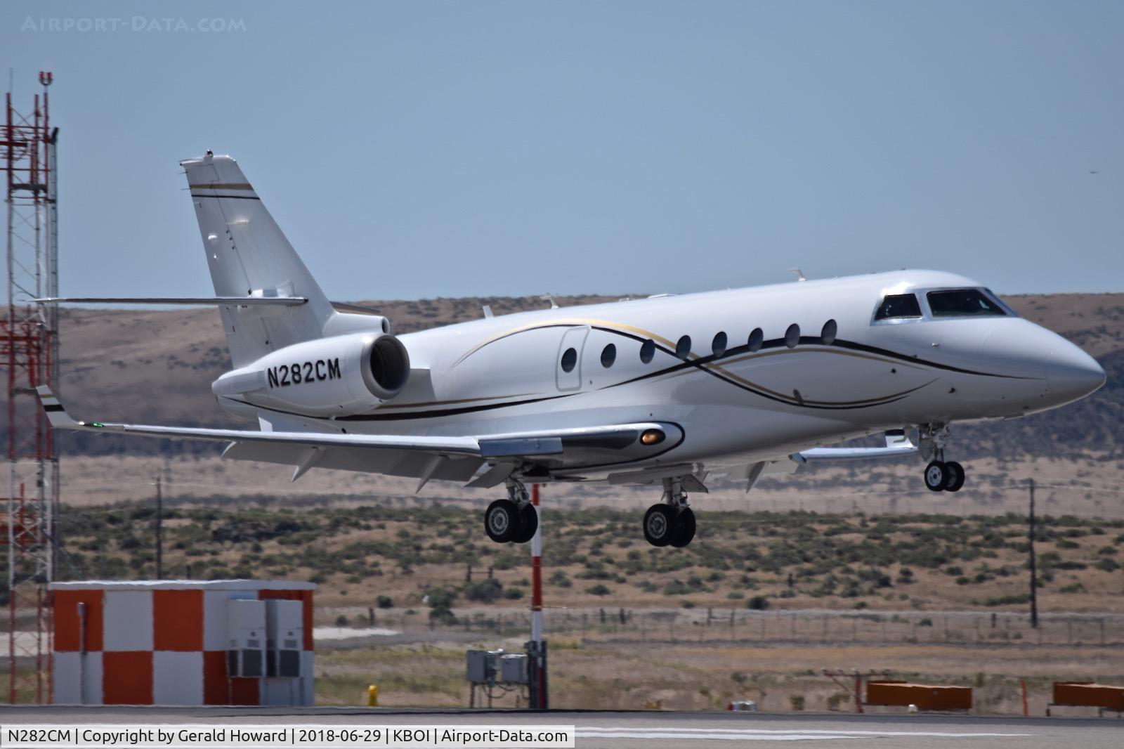 N282CM, 2007 Israel Aerospace Industries G200 C/N 182, Landing RWY 28R.