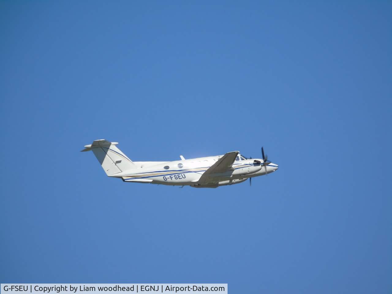 G-FSEU, 1978 Beech B200 Super King Air King Air C/N BB-331, Circuits at Huy