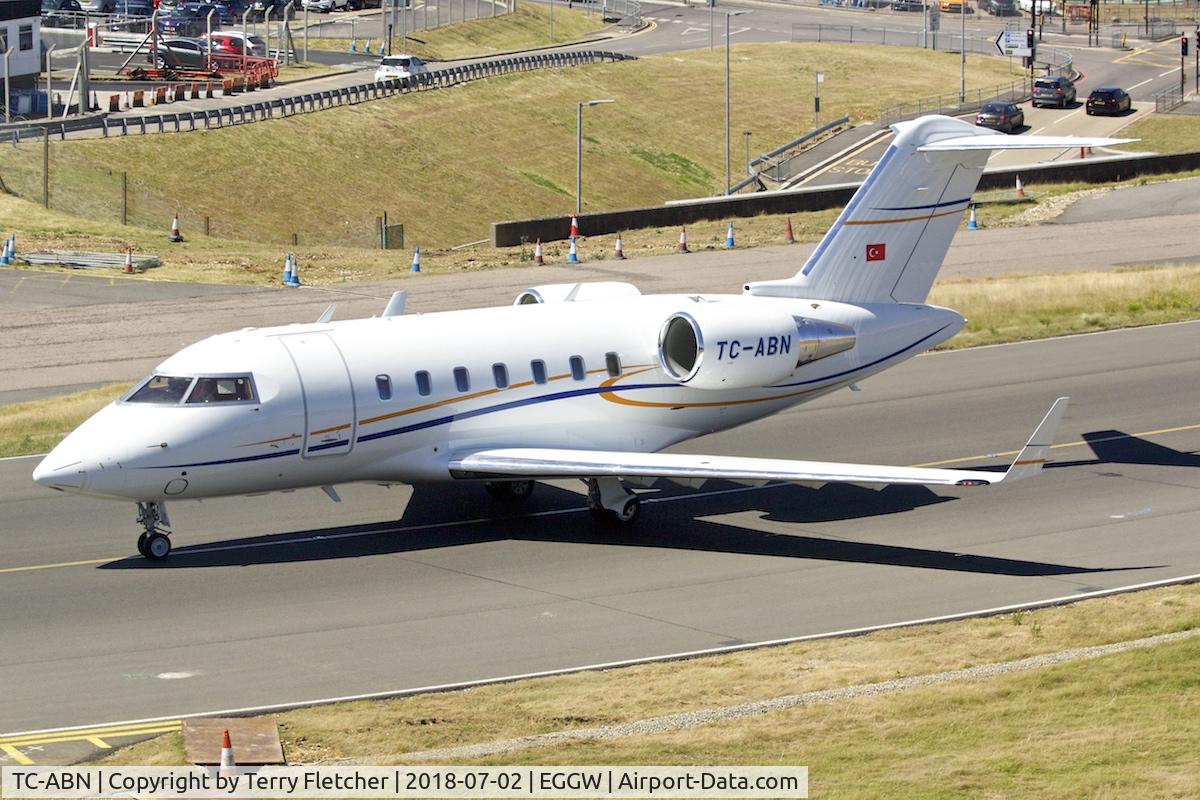 TC-ABN, Bombardier Challenger 605 (CL-600-2B16) C/N 5956, At London Luton