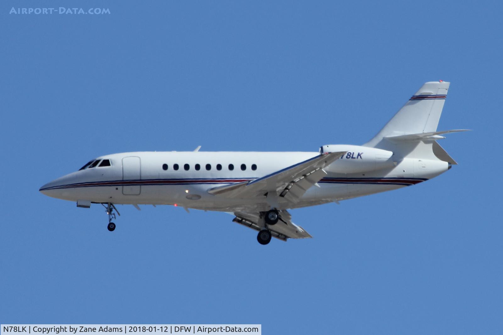 N78LK, 2000 Dassault Falcon 2000 C/N 106, Landing at DFW Airport