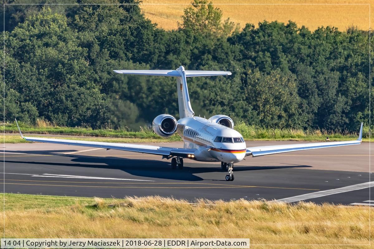 14 04, 2011 Bombardier BD-700-1A11 Global 5000 C/N 9417, Bombardier BD-700-1A11 Global Express