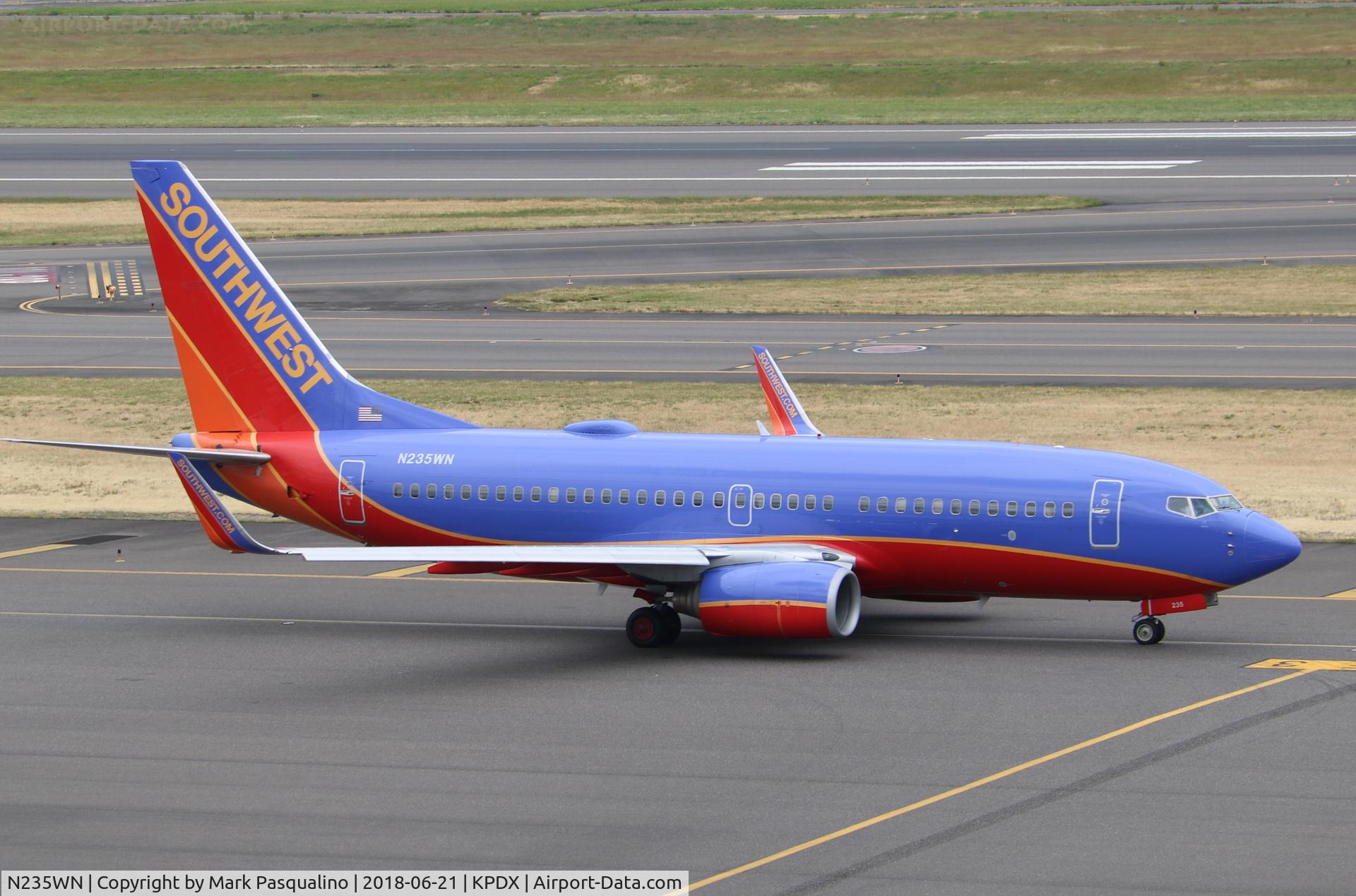 N235WN, 2006 Boeing 737-7H4 C/N 34630, Boeing 737-700
