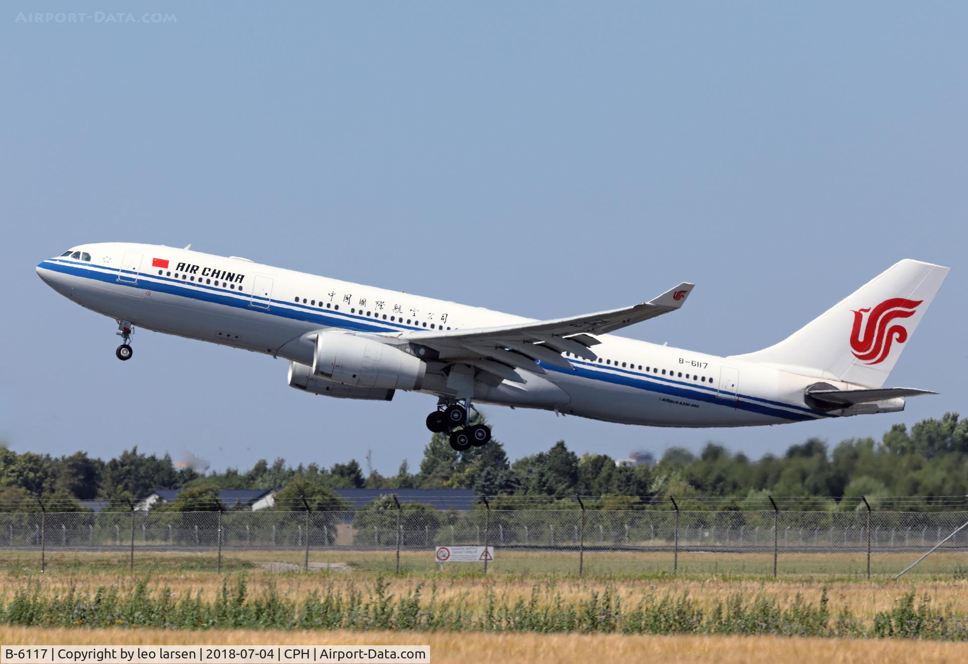 B-6117, 2008 Airbus A330-243 C/N 0903, Copenhagen 4.7.2018 T/O R-22R