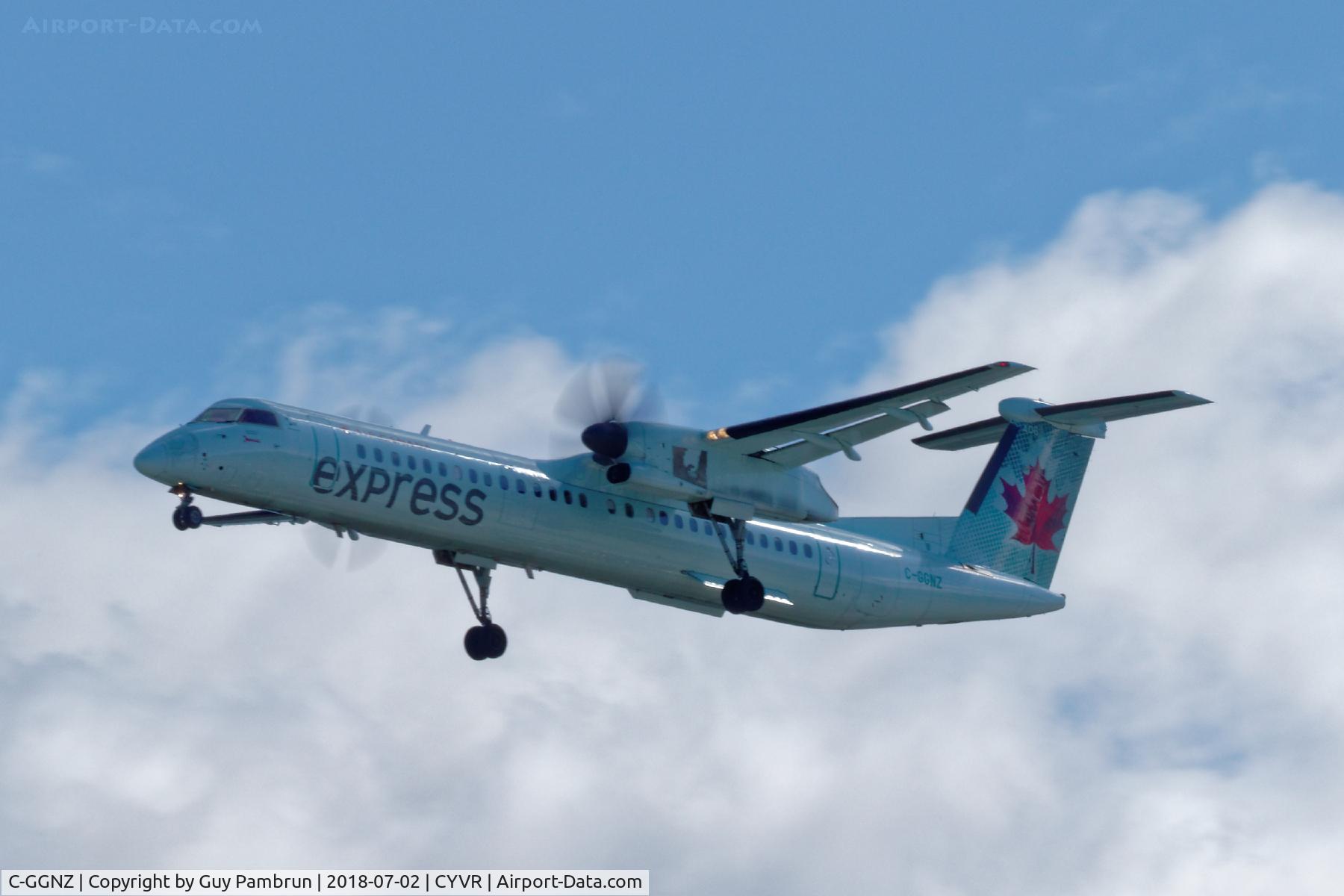 C-GGNZ, 2011 De Havilland Canada DHC-8-402Q Dash 8 C/N 4384, Landing