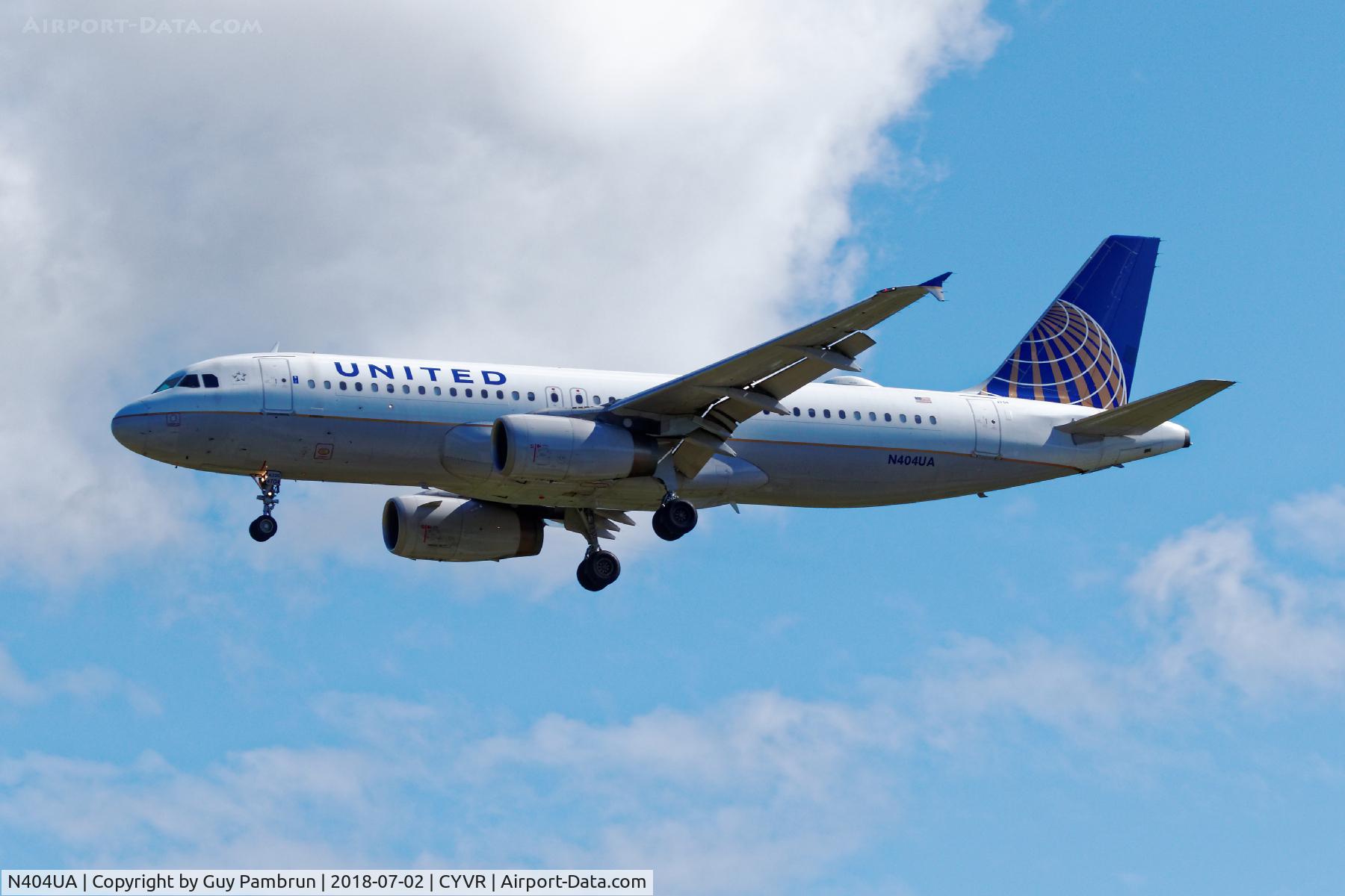 N404UA, 1993 Airbus A320-232 C/N 450, Landing