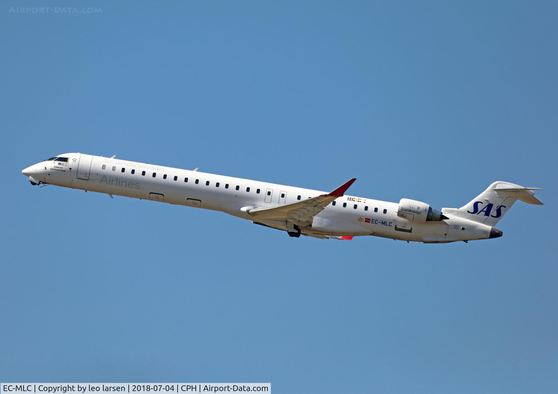 EC-MLC, 2016 Bombardier CRJ-1000ER NG (CL-600-2E25) C/N 19048, Copenhagen 4.7.2018 T/O R-22R