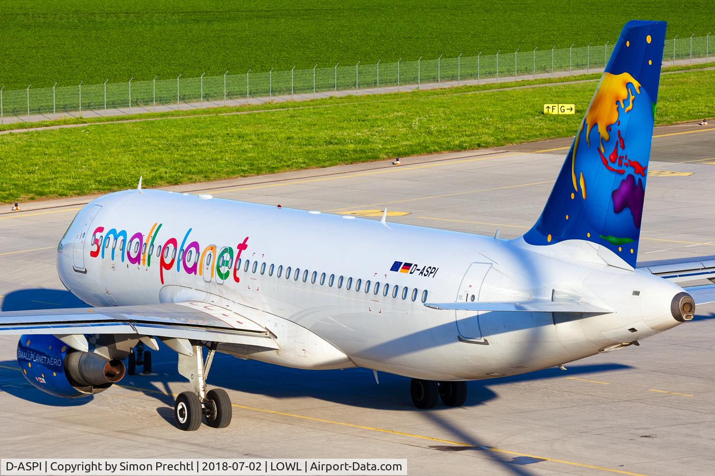 D-ASPI, 1999 Airbus A320-214 C/N 1054, D-ASPI @ Linz Airport