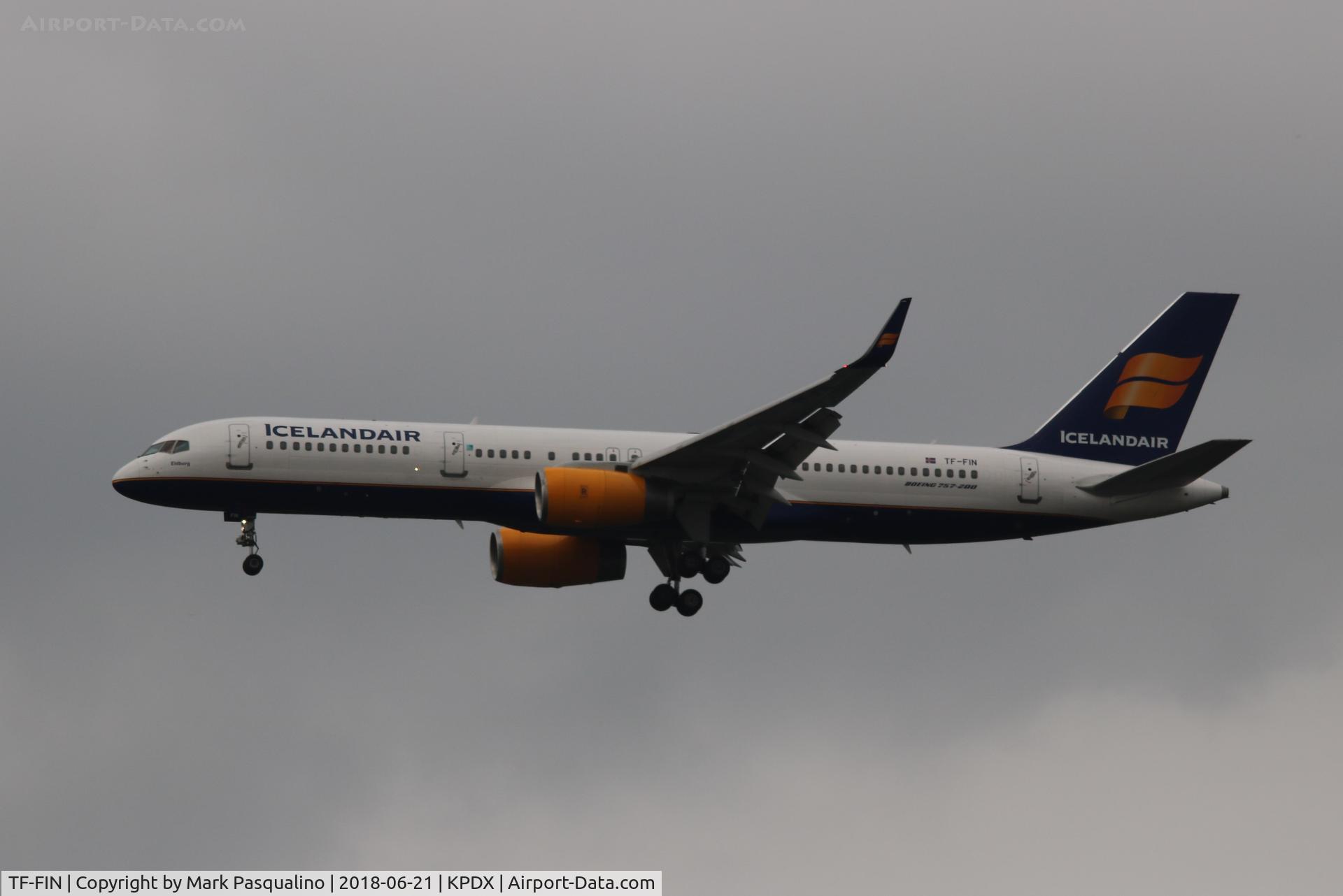 TF-FIN, 1997 Boeing 757-208 C/N 28989, Boeing 757-208
