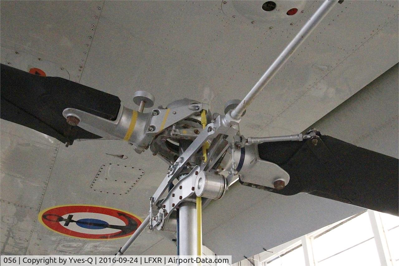 056, Bell 47G-1 C/N 056, Bell 47 G1, Rotor close up view, Preserved at Naval Aviation Museum, Rochefort-Soubise airport (LFXR)