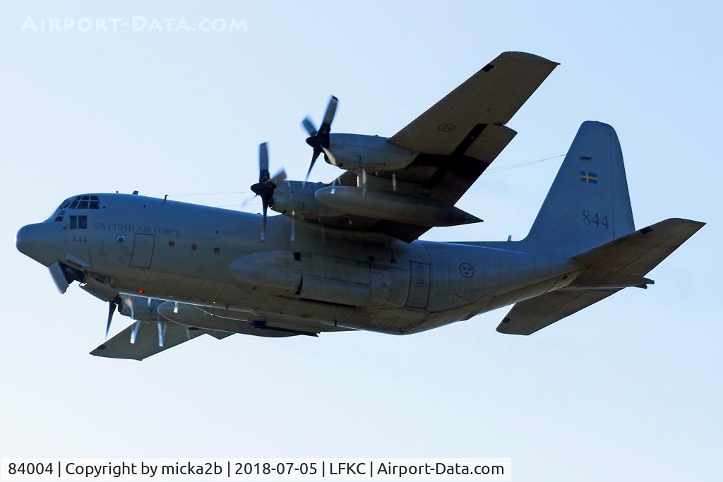 84004, Lockheed C-130H Hercules C/N 382-4881, Take off