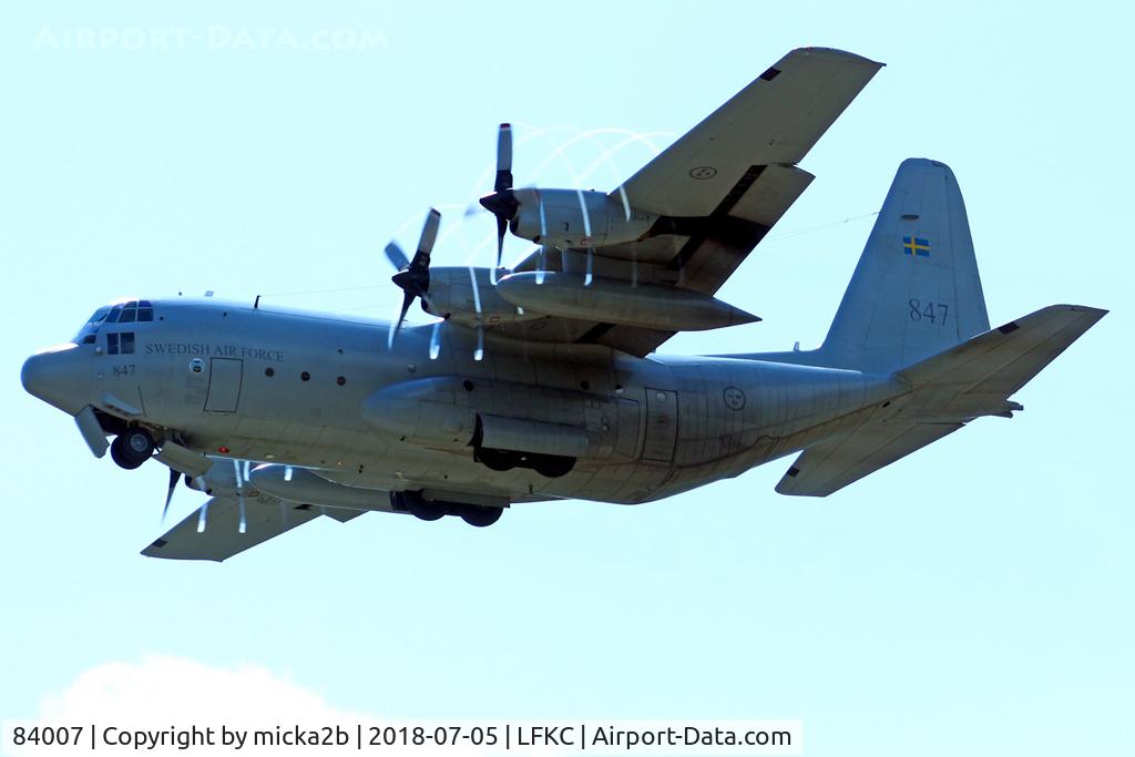 84007, Lockheed C-130H Hercules C/N 382-4887, Take off