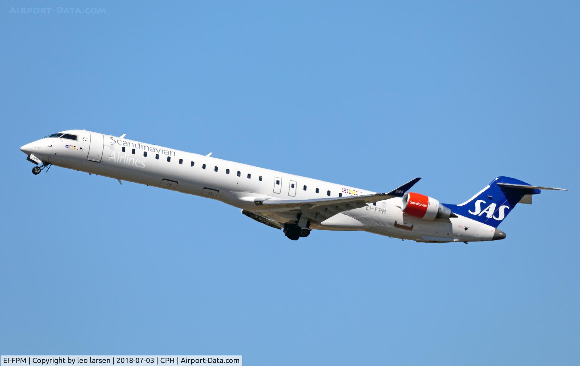 EI-FPM, 2017 Bombardier CRJ-900 NG (CL-600-2D24) C/N 15429, Copenhagen 3.7.2018 T/O R-22R