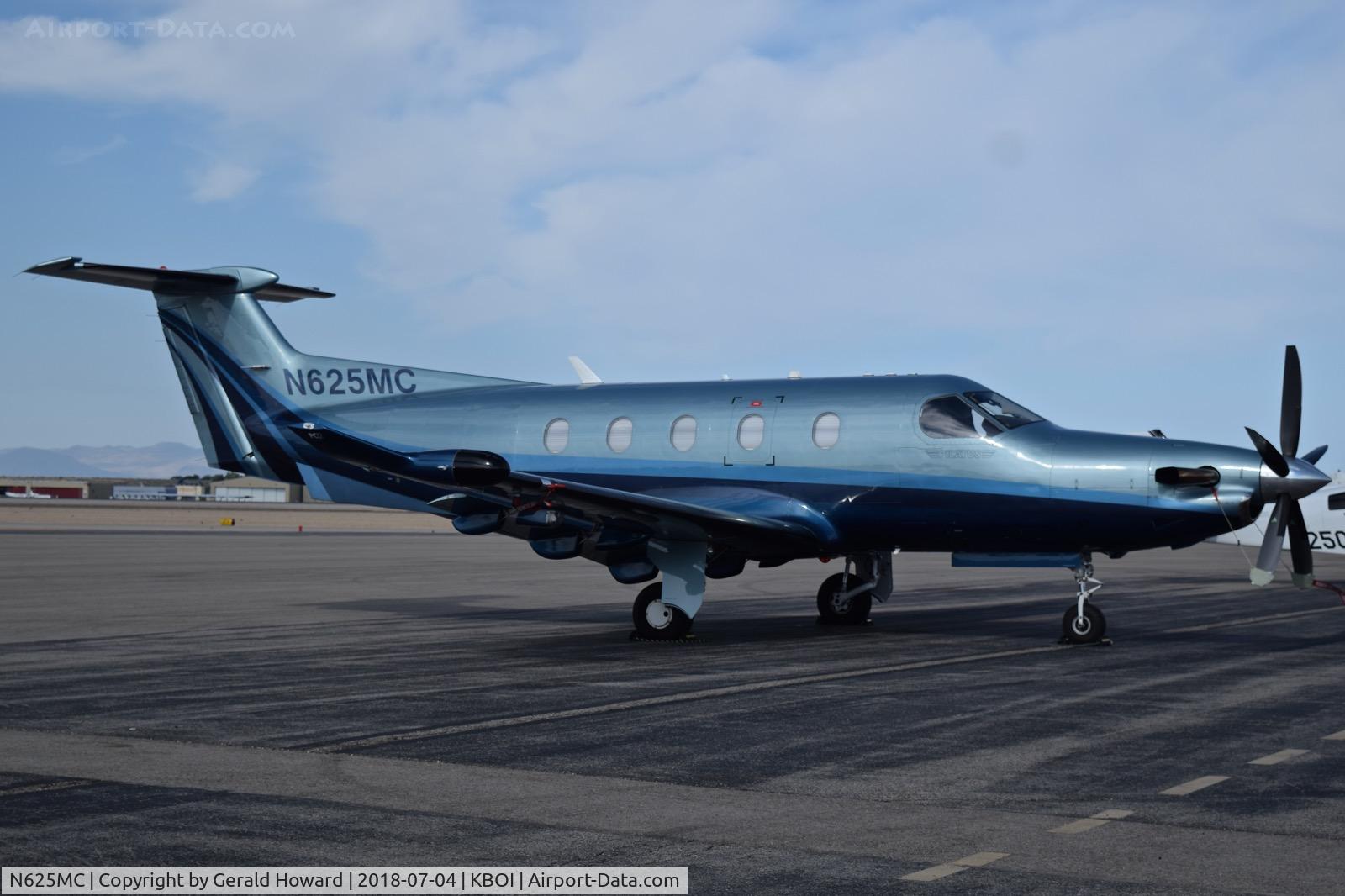 N625MC, 2008 Pilatus PC-12/47E C/N 1047, Parked on the north GA ramp.