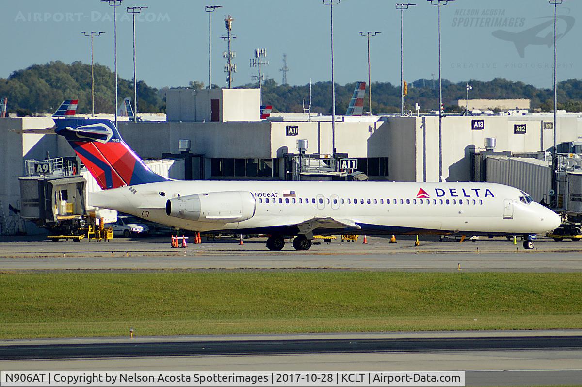 N906AT, 2001 Boeing 717-200 C/N 55087, CLT > ATL